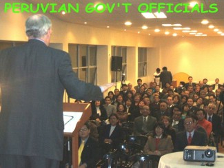 Several hundred Peruvian Christian government leaders